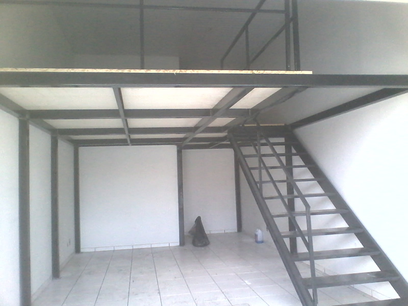 Serralheria Industrial - Escadas e plataformas